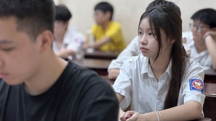 Gần 125.000 thí sinh Hà Nội chính thức bước vào kỳ thi lớp 10