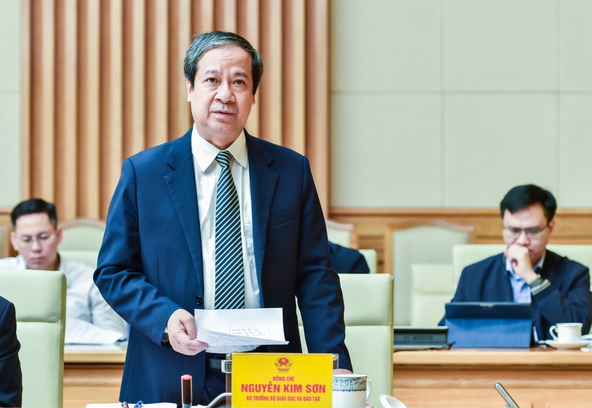 Bộ trưởng Bộ GD&amp;ĐT Nguyễn Kim Sơn phát biểu tại Phiên họp.