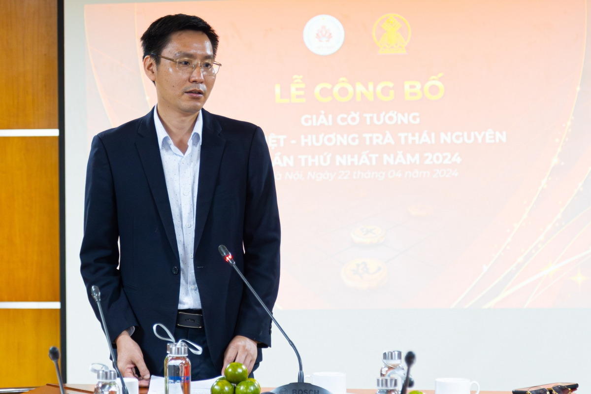 Ông Hoàng Đình Chung, Phó Chủ tịch Liên đoàn Cờ tướng Việt Nam giới thiệu giải đấu