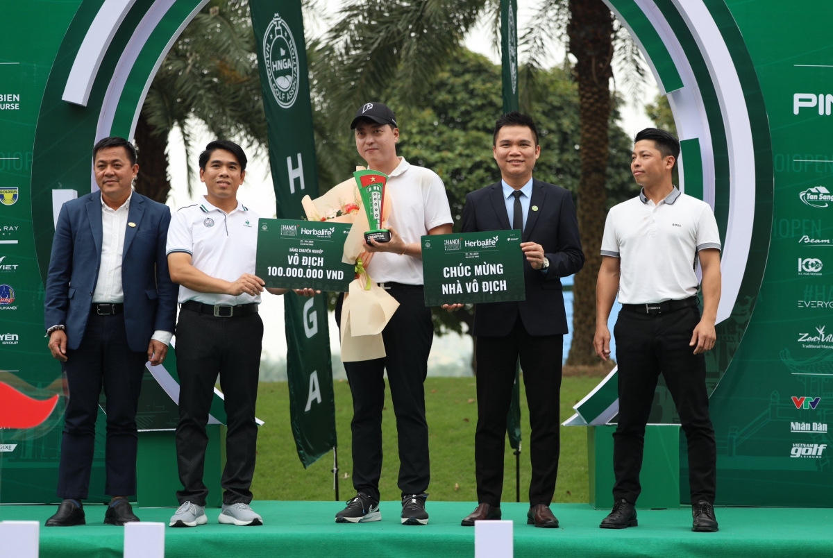 Park Jung Min nhận giải thưởng 100 triệu đồng cho chức vô địch Hanoi Open 2024
