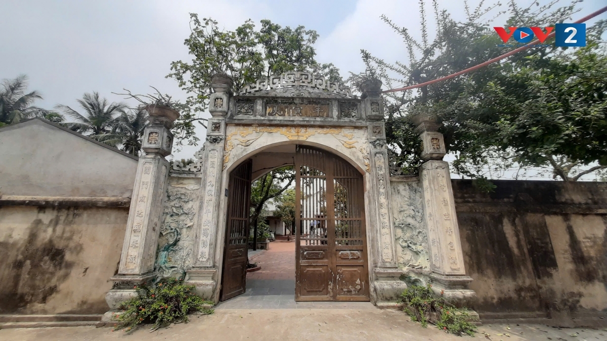 Cổng một ngôi nhà cổ ở làng Ước Lễ, xã Dân Hòa- Một trong những ngôi làng cổ của Hà Nội