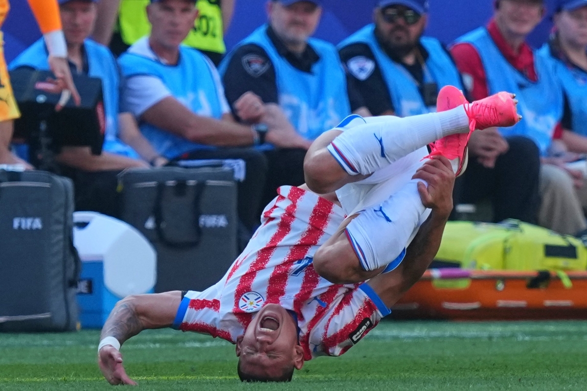 Mbappe khẳng định đội tuyển Pháp cũng biết chơi rắn khi cần (Ảnh: AP)