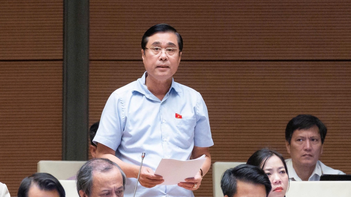 Đại biểu Nguyễn Cao Sơn (ĐBQH tỉnh Phú Thọ) thảo luận về chủ trương đầu tư Dự án đường Vành đai 5 - Vùng Thủ đô Hà Nội ngày 12/8. (Ảnh: Quốc hội)