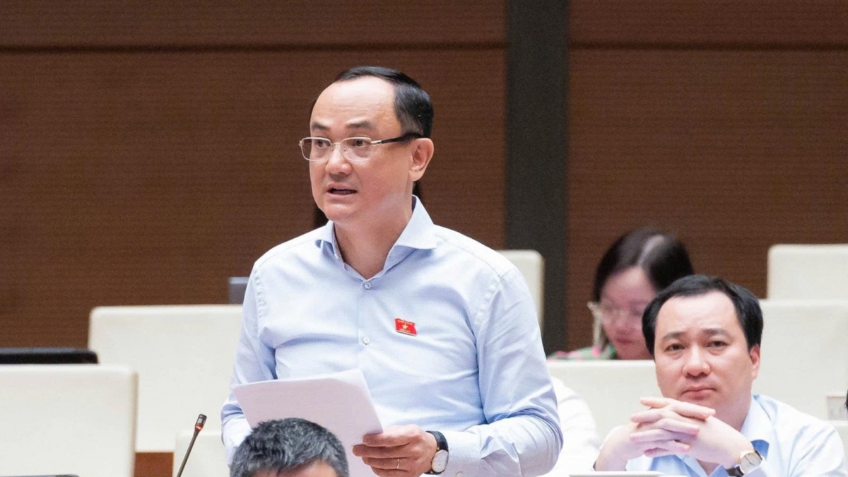 Đại biểu Nguyễn Ngọc Sơn (ĐBQH TP Hải Phòng) thảo luận về chủ trương đầu tư Dự án đường Vành đai 5 - Vùng Thủ đô Hà Nội ngày 12/8. (Ảnh: Quốc hội)