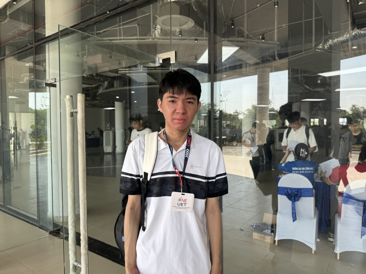 Tân sinh viên Bùi Việt Bắc (Ảnh: Thu Lương)