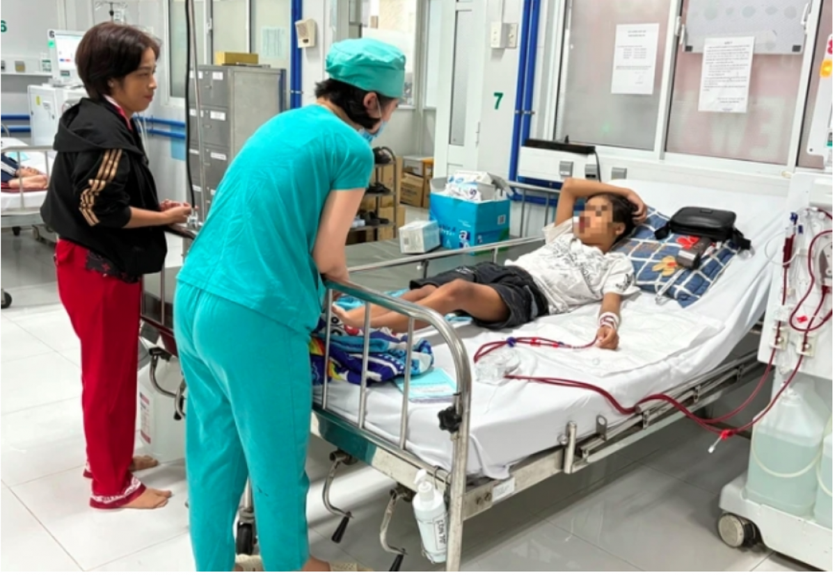 Tại Bệnh viện Nhi Trung ương, mỗi năm có hơn 20 bệnh nhân chờ ghép gan và khoảng 40 bệnh nhân chờ ghép thận. Bệnh viện Nhi đồng 2 ghi nhận hơn 80 bệnh nhi suy thận mạn giai đoạn cuối trong năm 2022. Ảnh: VTC NEW
