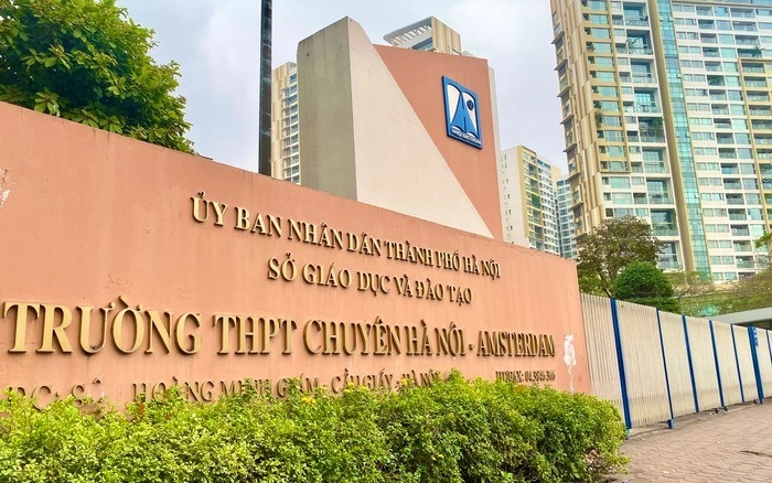 Đại diện Bộ GD-ĐT: "Các lớp THCS trong trường chuyên phải ngừng tuyển sinh"