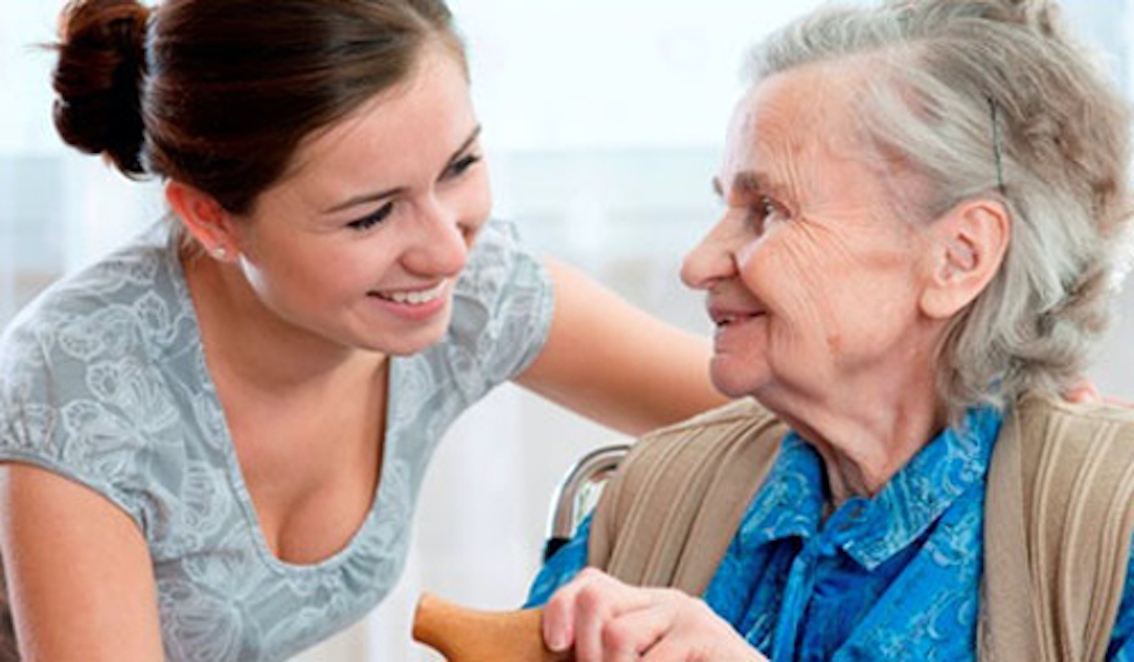 Mẹ già khó tính - phải chiều sao đây?