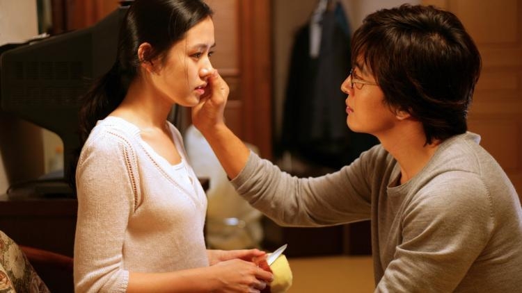 Hôn nhân không tình yêu - sống tiếp hay rời bỏ?