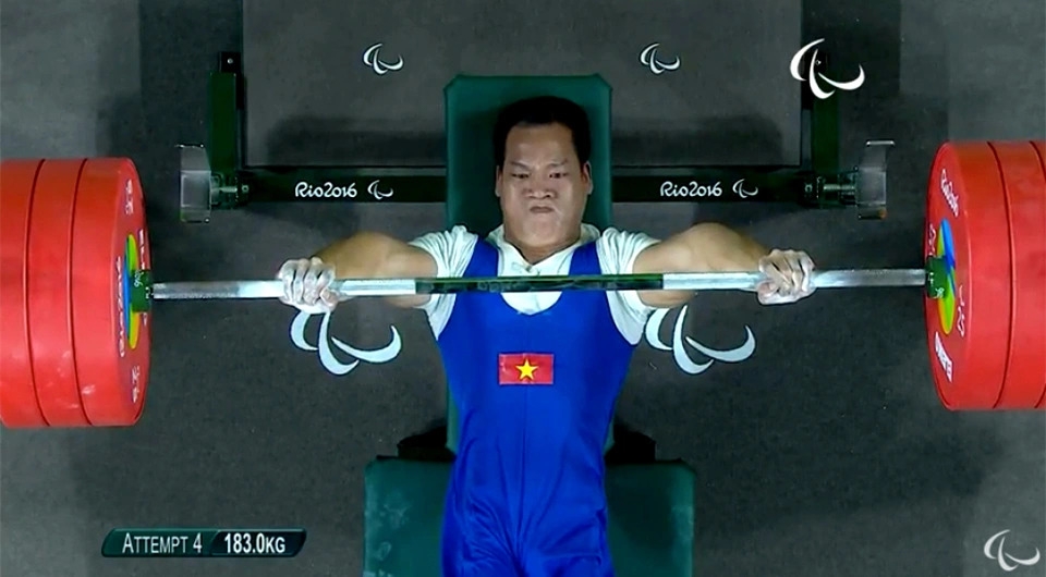 Lê Văn Công - Từ xe lăn đến đỉnh thế giới