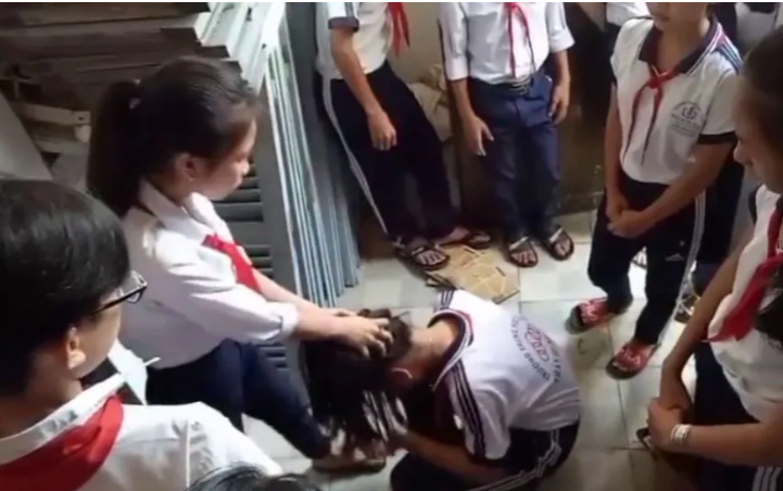 Bạo lực học đường: Đừng chỉ giải quyết hậu quả mà phải xử lý tận gốc