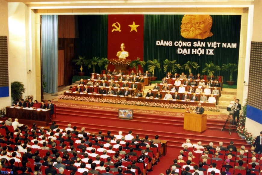 Đại hội Đảng lần thứ IX: Tổng kết thực tiễn đổi mới