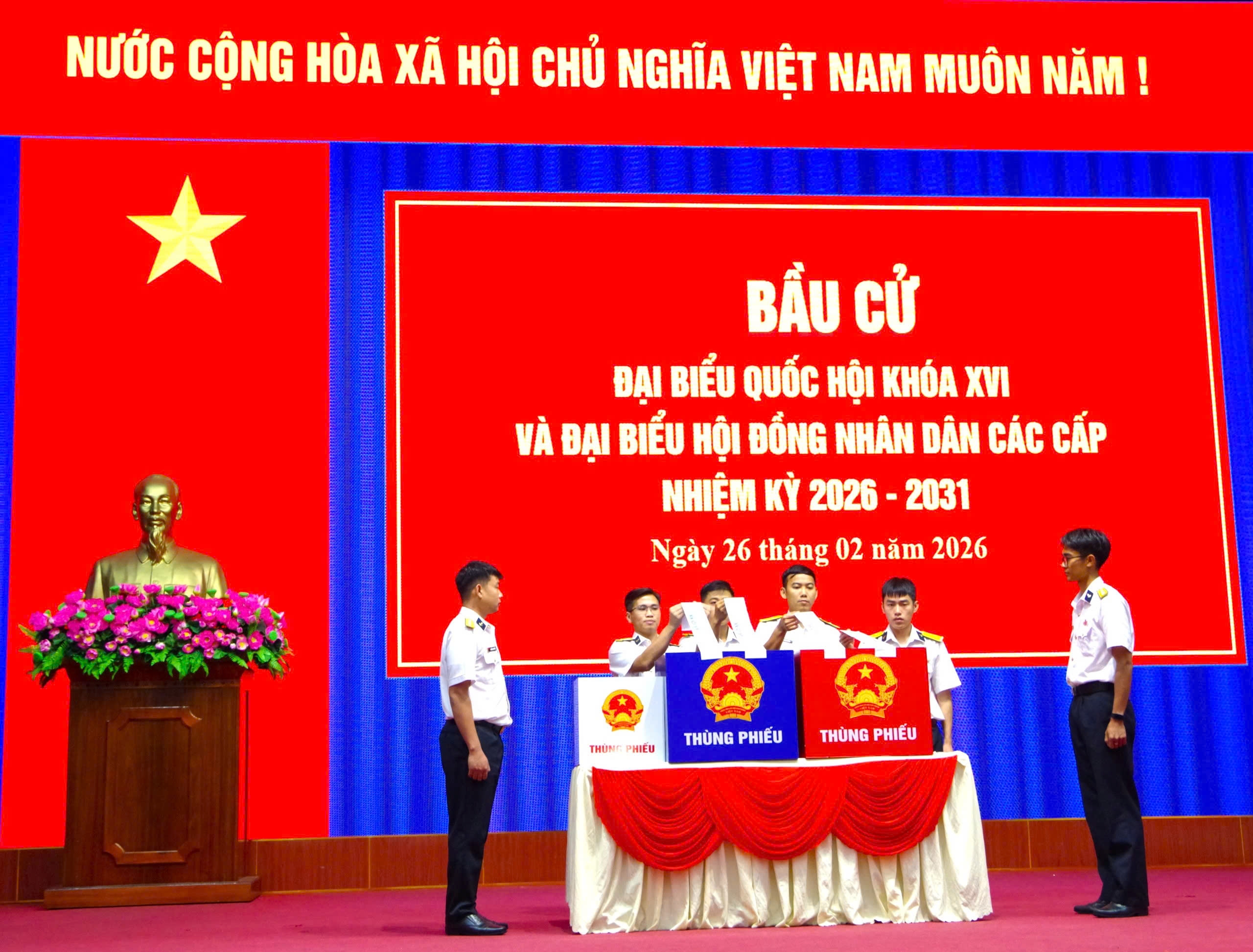 Vùng 2 Hải quân tổ chức bầu cử sớm cho các lực lượng trên biển