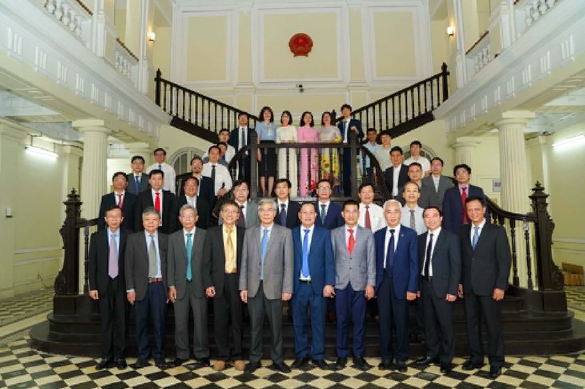 Các cơ sở giáo dục đại học được quyền bổ nhiệm giáo sư, phó giáo sư