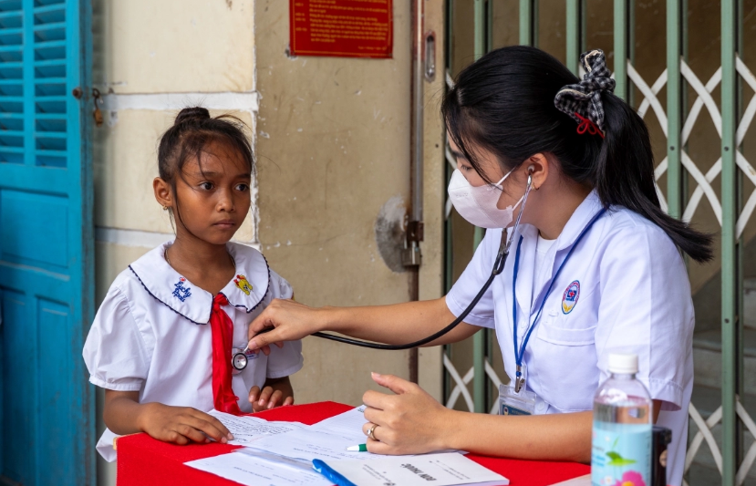 Toàn bộ học sinh, sinh viên được khám sức khỏe ít nhất một lần mỗi năm