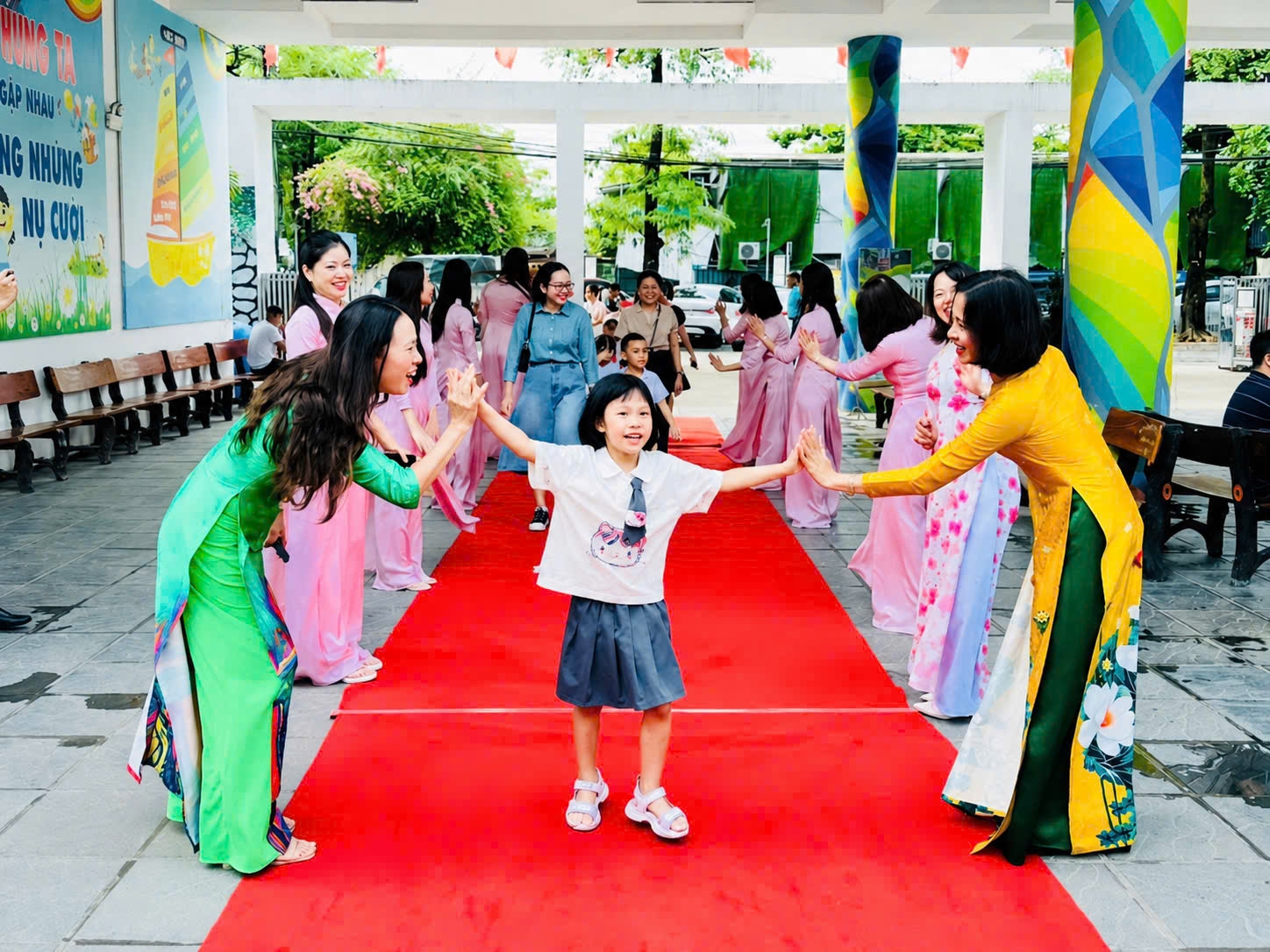 Tạo môi trường tiếng Anh trong trường học bắt đầu từ "không sợ nói sai"