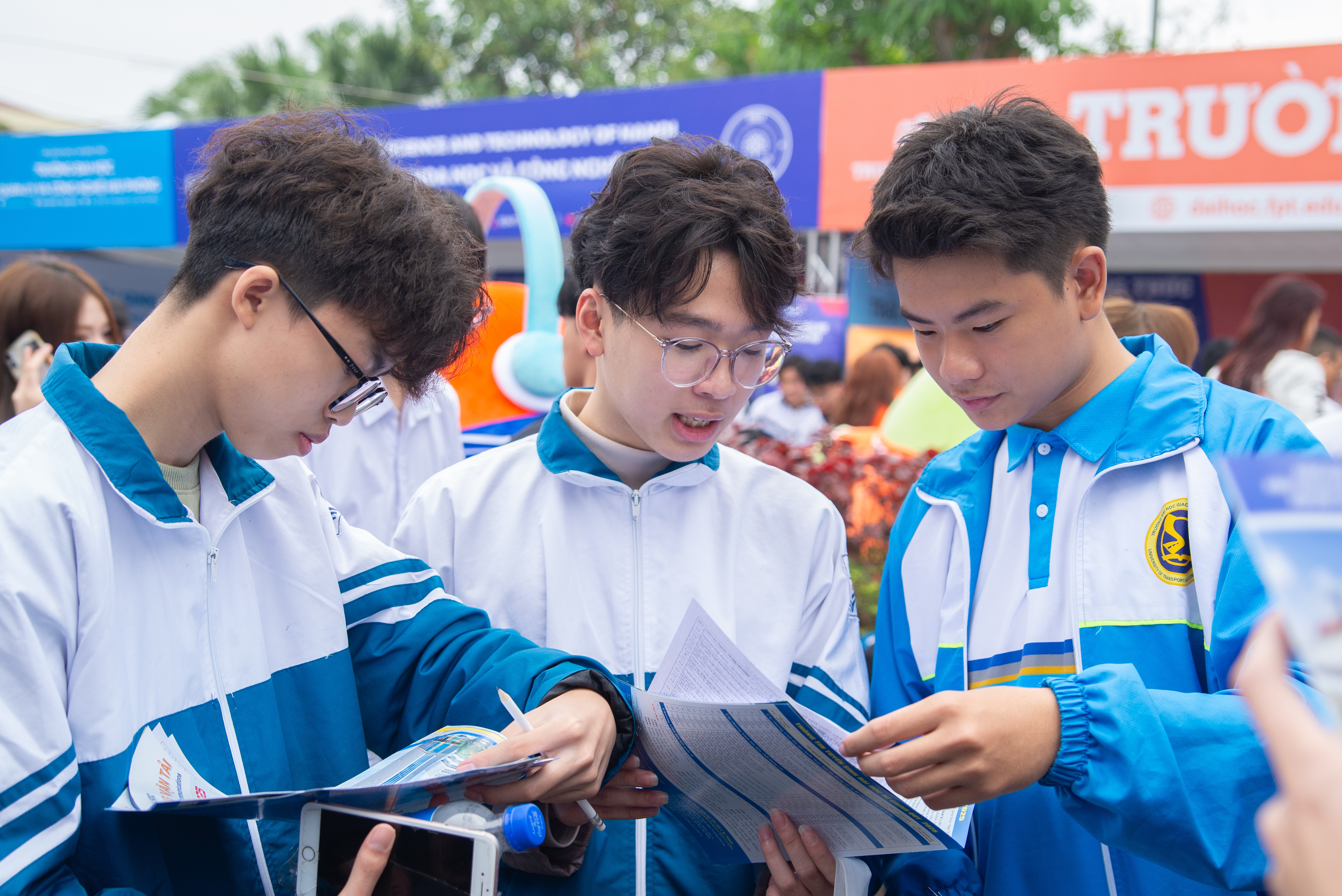 Cập nhật điểm chuẩn: Hơn 130 đại học công bố điểm chuẩn trúng tuyển năm 2026 