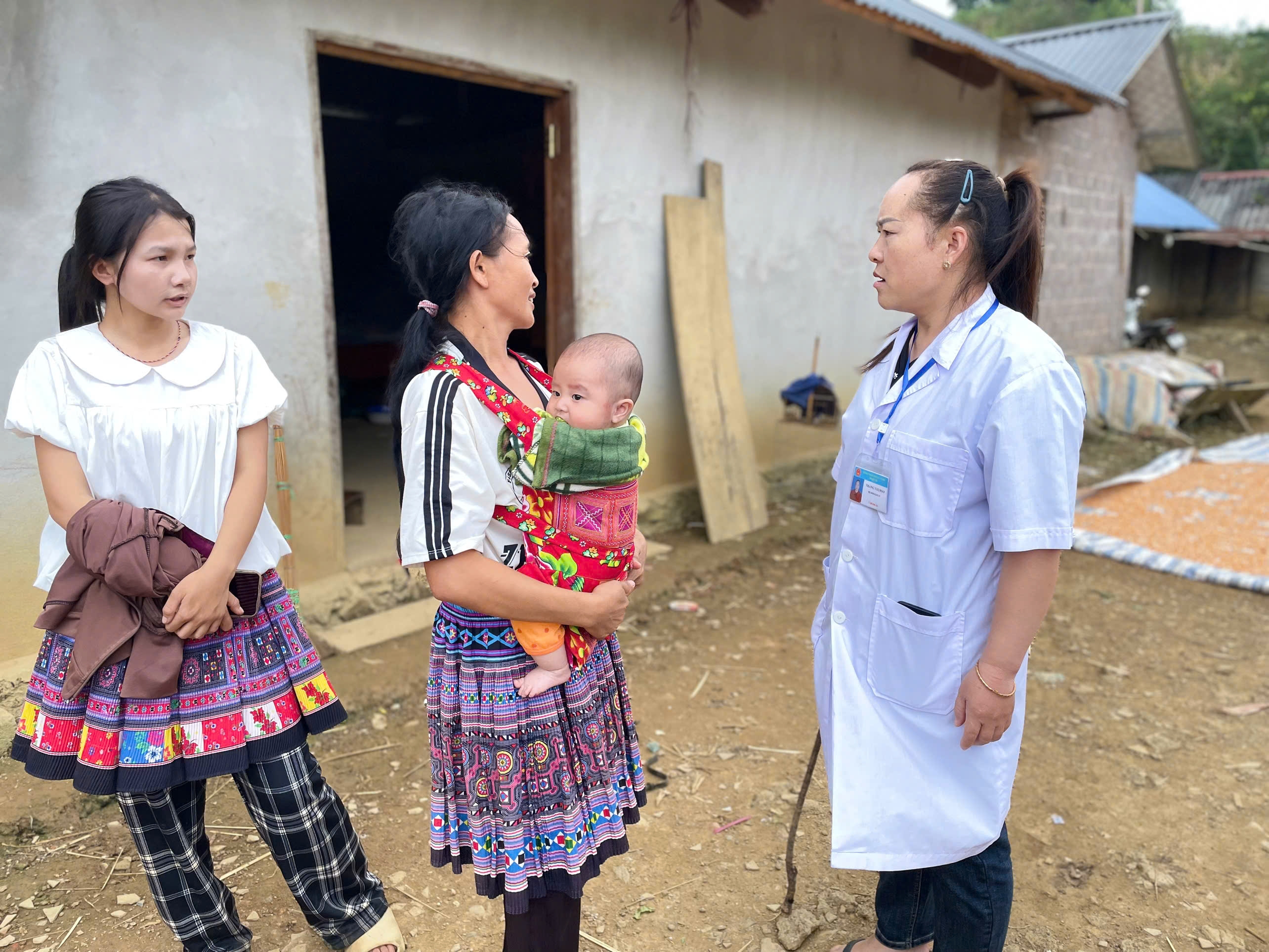Nỗ lực đưa vaccine đến những vùng khó khăn