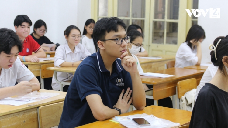 Không vì sắp xếp đơn vị hành chính mà ảnh hưởng đến Kỳ thi tốt nghiệp THPT