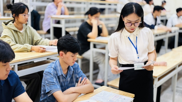 Hơn 18.000 thí sinh tham dự Kỳ thi đánh giá năng lực Trường ĐH Sư phạm Hà Nội
