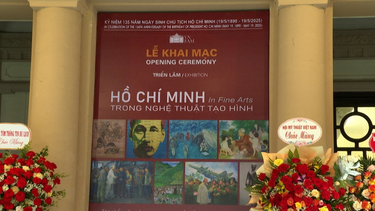 [Video] Triển lãm "Hồ Chí Minh trong nghệ thuật tạo hình"