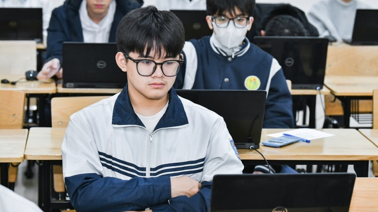 Học thật, thi thật, nhân tài thật