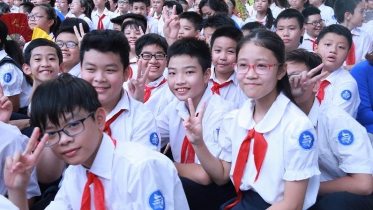 Bộ GD-ĐT: Bỏ bằng THCS, hiệu trưởng cấp bằng tốt nghiệp THPT là yêu cầu tất yếu