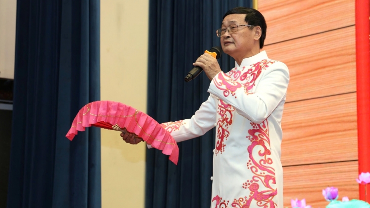 Chọn cách sống không già