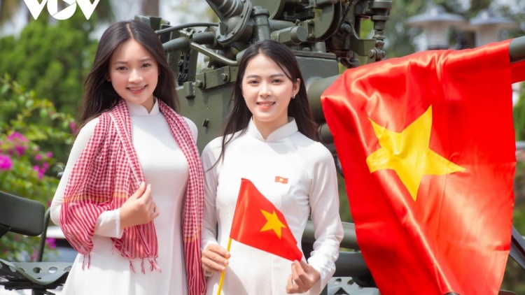 Du lịch nội địa bùng nổ dịp nghỉ lễ 30/4 và 1/5