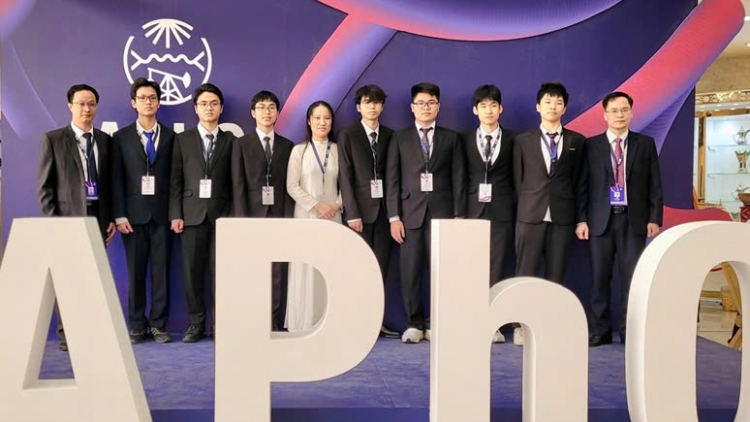 Học sinh Việt Nam đoạt 3 Huy chương Vàng Olympic Vật lý châu Á 