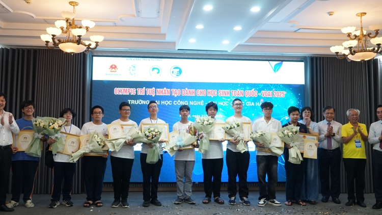 Học sinh Đà Nẵng vô địch Olympic AI toàn quốc lần thứ Nhất 