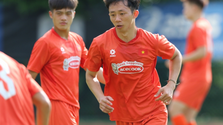 Châu Ngọc Quang: "80 ngàn CĐV Malaysia cũng không thể làm nao núng!"