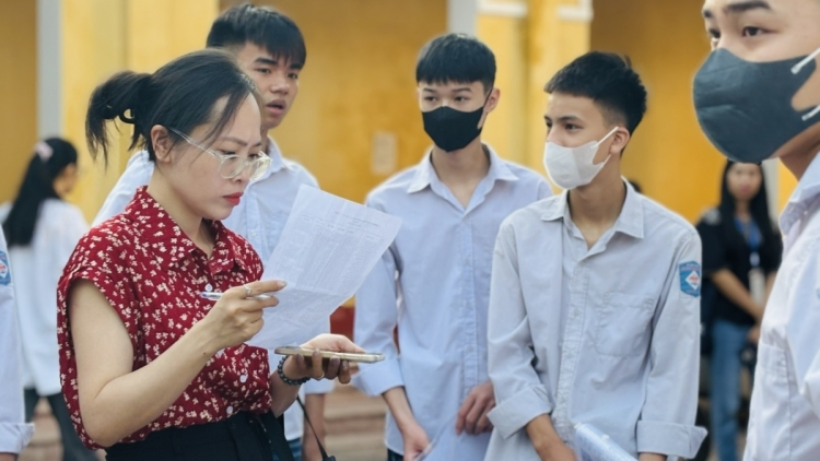 Bộ GD-ĐT: Đề thi tốt nghiệp THPT không vượt quá yêu cầu của chương trình