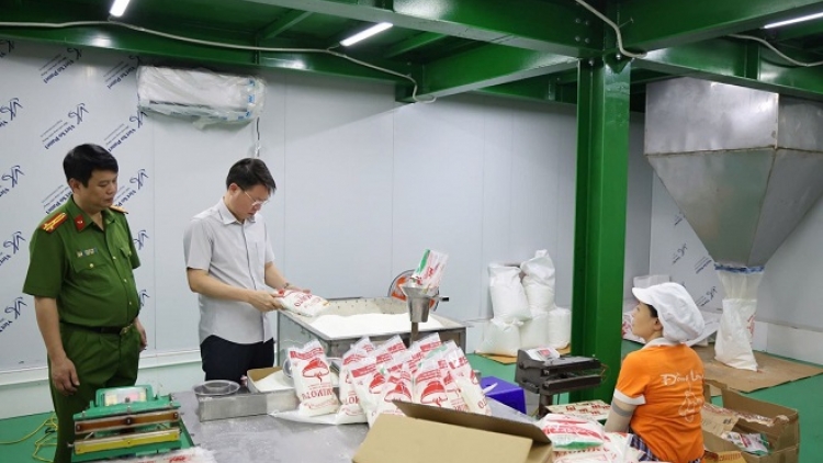 Gia vị giả âm thầm hủy hoại sức khỏe con người
