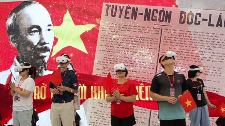 Khám phá mảnh ghép lịch sử 80 năm và sáng tạo cùng VOV