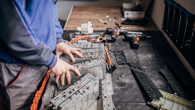 Cần lắm một hệ sinh thái tái chế pin xe điện