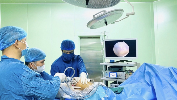 Người dân được hưởng lợi từ kỹ thuật y học hiện đại, chuyên sâu 