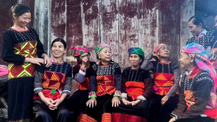 "Hồi sinh" văn hóa Phù Lá trên đất Điện Biên