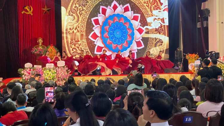  Dấu ấn 70 năm khoa Ngôn ngữ và Văn hóa Trung Quốc