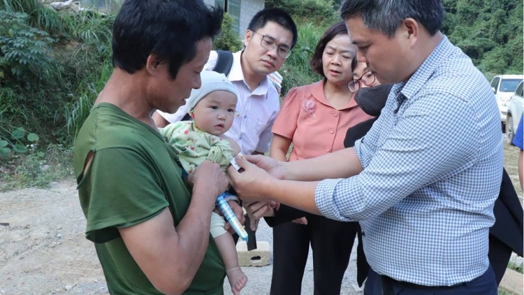 Đảm bảo an ninh lương thực, phòng chống suy dinh dưỡng sau bão lũ