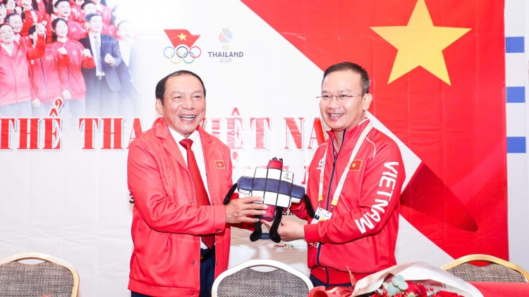 Bộ trưởng Nguyễn Văn Hùng gặp gỡ Đoàn Thể thao Việt Nam tại Bangkok