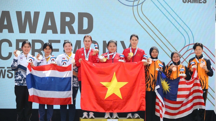 Trịnh Thu Vinh lập cú đúp kỷ lục SEA Games 