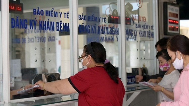 Bảo hiểm y tế bổ sung: Đề xuất mới hướng tới giảm chi trả KCB từ tiền túi