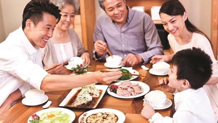 Đưa người trẻ về với mâm cơm gia đình