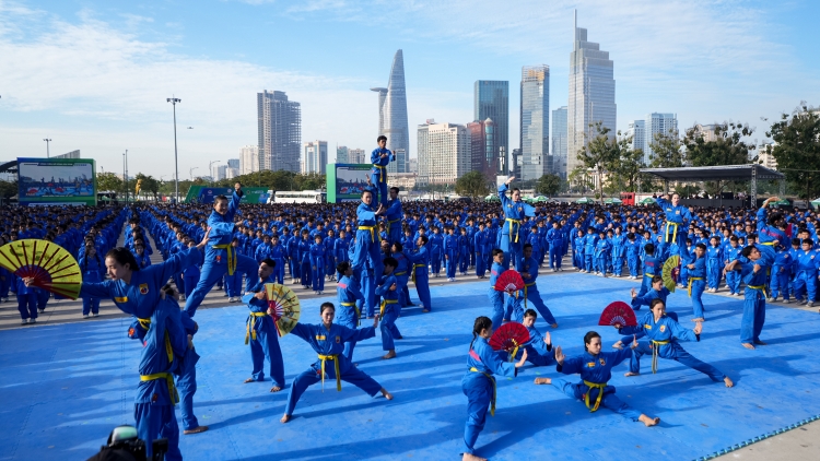60.000 học sinh thiết lập kỷ lục với màn đồng diễn võ nhạc Vovinam