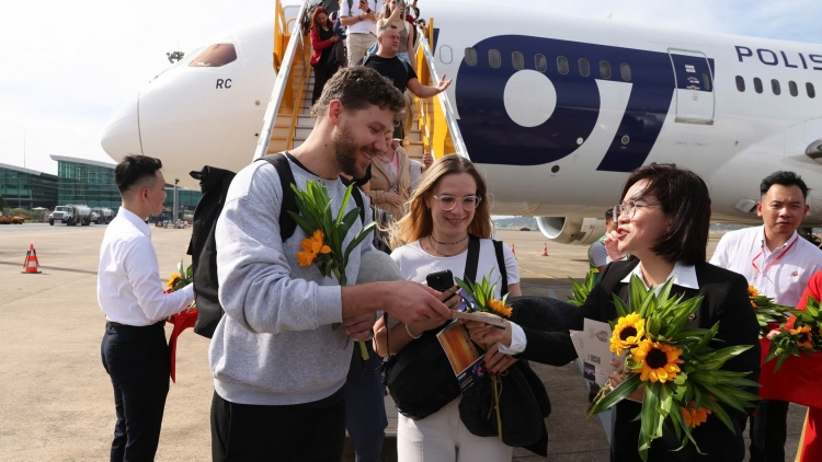 Bệ phóng du lịch Việt Nam