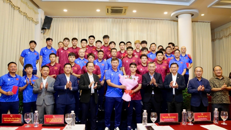 Lãnh đạo VFF gặp mặt, động viên các đội tuyển Việt Nam trước thềm SEA Games 33