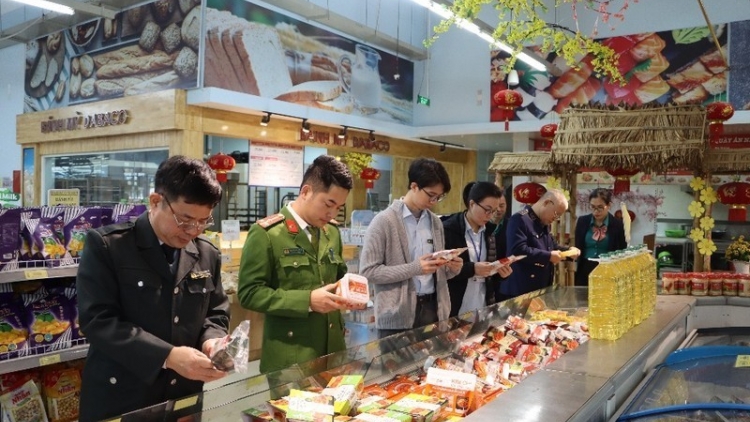 Hà Nội: Bảo đảm an toàn thực phẩm dịp Tết Bính Ngọ 