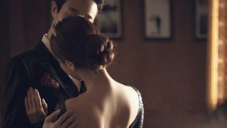 Nước sôi để lâu cũng nguội