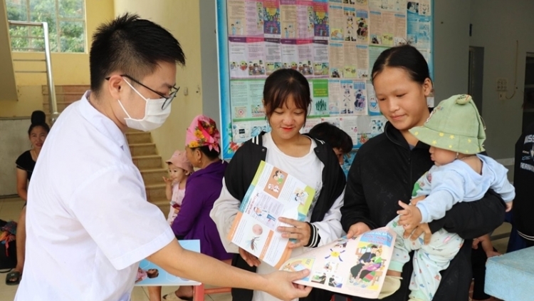 Luật dân số: Cơ hội để giải quyết các vấn đề về dân số hiện nay